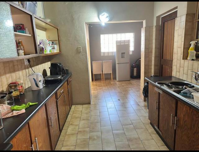 3 BEDROOM PROPERTY TO RENT IN ELDORAIGNE